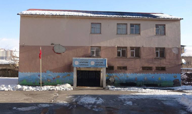 Hakkari'de 3 okul 'deprem riski' nedeniyle tahliye edildi