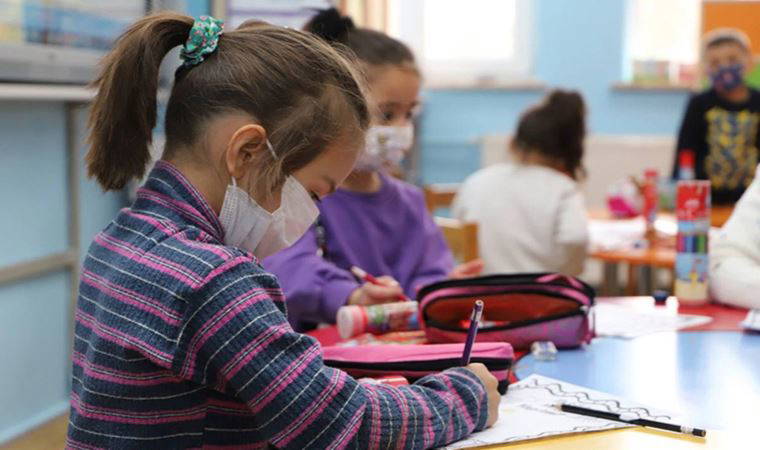 Psikiyatri uzmanından uyarı: 'Depremzede öğrencilerin sınıf arkadaşları bilinçlendirilmeli'