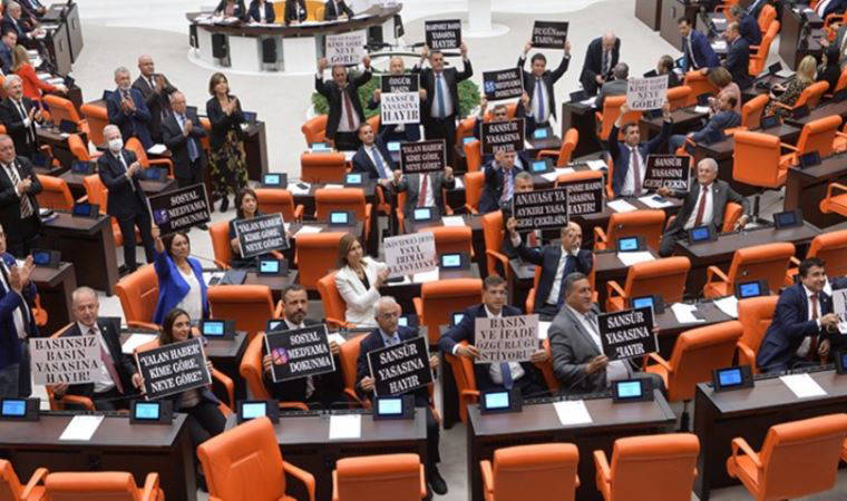 Sansür dalgası gittikçe büyüyor