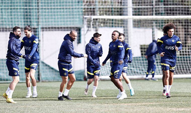 Fenerbahçe, 23. hafta erteleme maçında yarın Konyaspor'u ağırlayacak