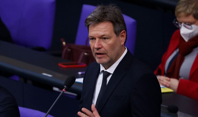 Almanya Ekonomi Bakanı, Rusya'ya karşı yaptırımların etkili olmadığını söyledi