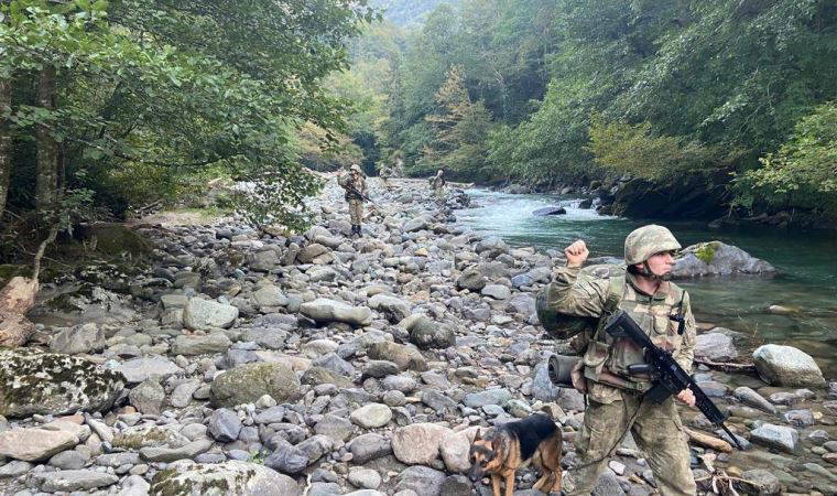 MSB: Yunanistan'dan Türkiye'ye girmeye çalışan 4 terör örgütü üyesi yakalandı