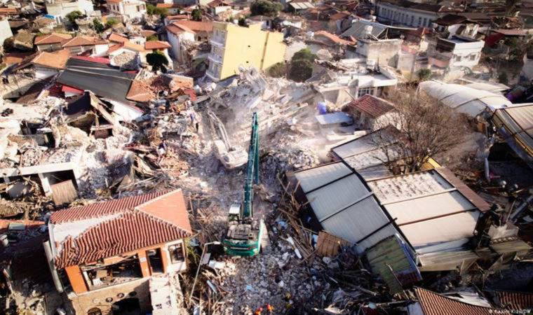 Deprem felaketi ekonomiyi nasıl etkileyecek? İşte kurumların tahminleri...