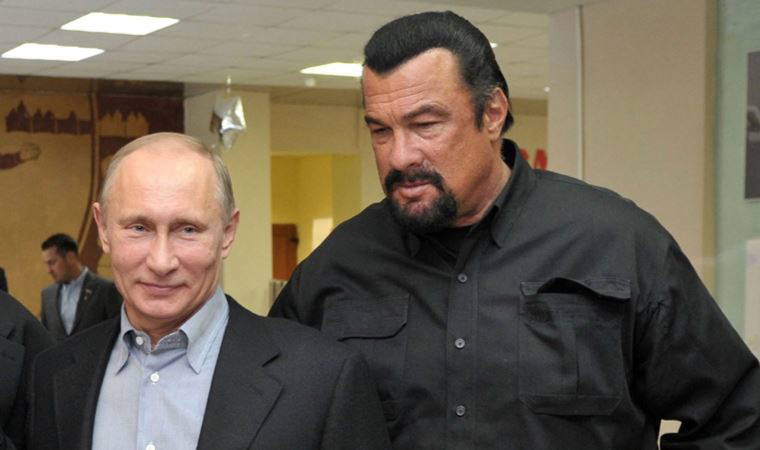 Rus vatandaşlığı alan aktör Steven Seagal'a 'Dostluk Nişanı'