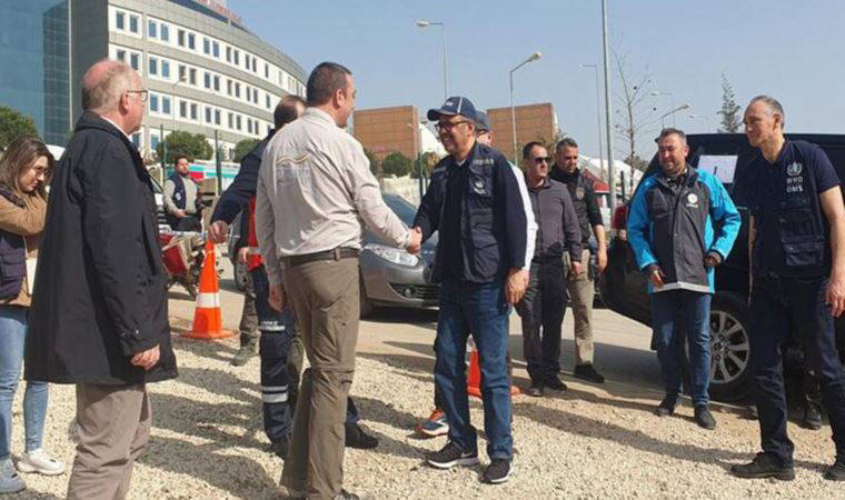 Dünya Sağlık Örgütü yetkilileri deprem bölgesinde