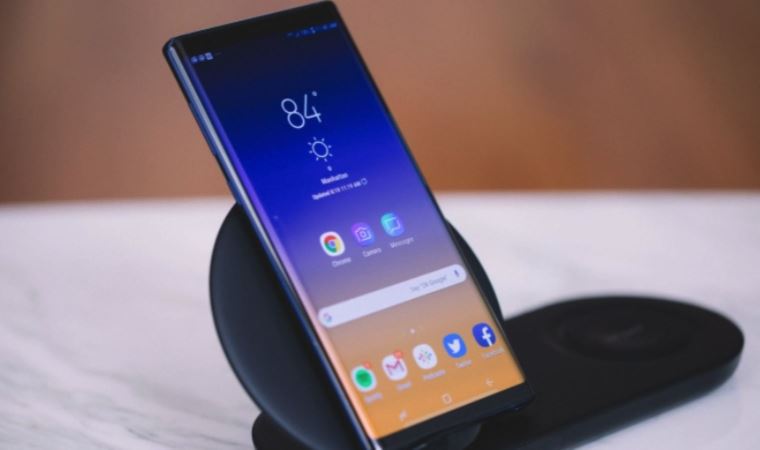 Galaxy S9 ve Note 9 için resmi olmayan Android 13 sürümü çıktı