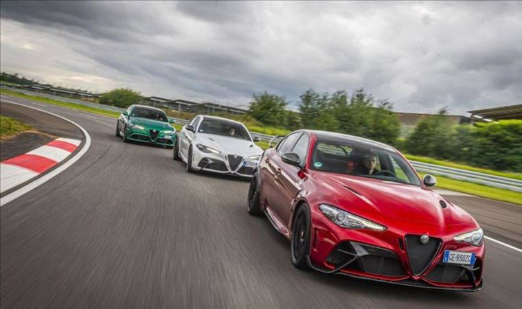 Giulia Quadrifoglio, "2023'ün En Heyecan Verici Performans Otomobili" seçildi