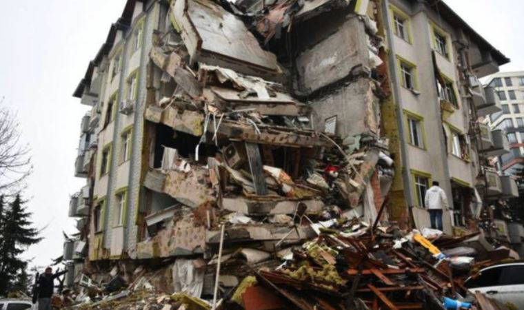 Yazılımcılar göçük altındaki vatandaşlar için birleşti