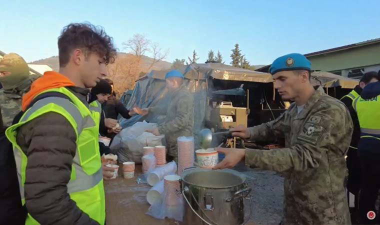 MSB'den deprem bölgesine ilişkin yeni açıklama: 40 bin kişilik yemek ve 557 bin 600 kumanya dağıtıldı