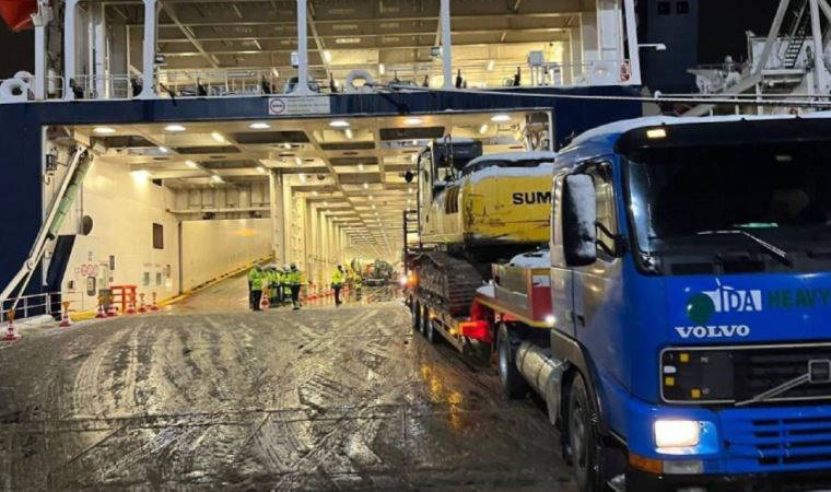 İstanbul Valisi Ali Yerlikaya'dan deprem bölgesine yapılan sevkıyata ilişkin açıklama