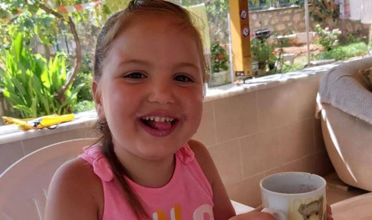 Okulda fenalaşan 7 yaşındaki Lara hayatını kaybetti