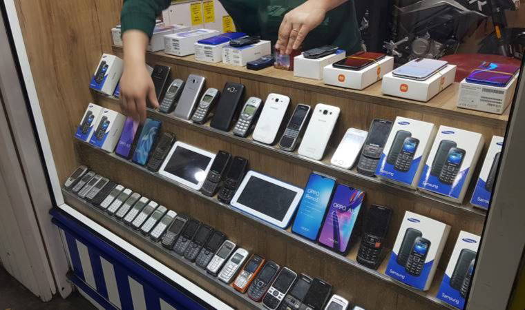 Deprem tuşlu telefonların satışını artırdı