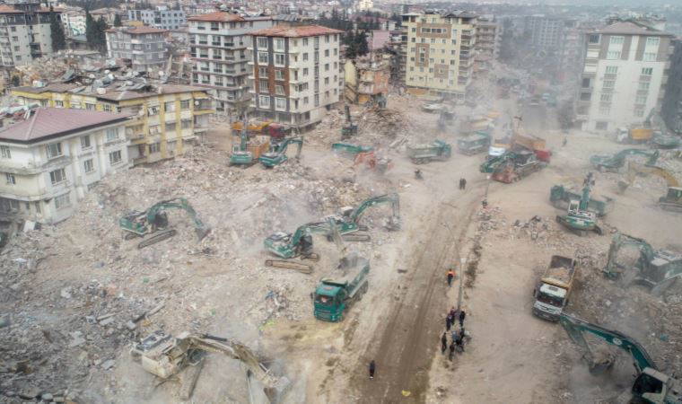 Dere yataklarına bile moloz dökülüyor...