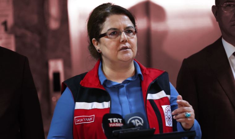 Bakan tarikatları savundu