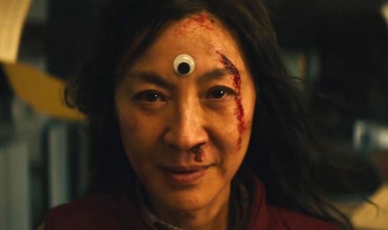 Oscar Ödüllü Her Şey Her Yerde Aynı Anda konusu ne? Everything Everywhere All At Once (Her Şey Her Yerde Aynı Anda) filmi oyuncuları kimler?