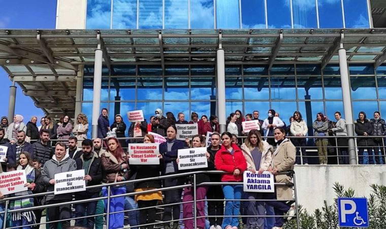 Sağlık çalışanlarından Yedikule Göğüs Hastalıkları Hastanesi önünde protesto