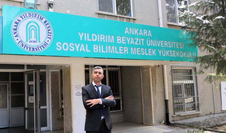 Üniversitede şoförlükten akademisyenliğe