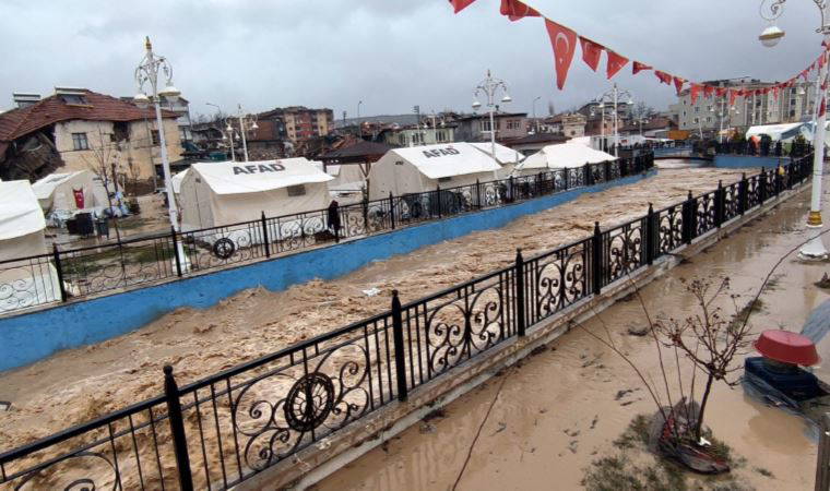 Uzmanlar sel felaketini değerlendirdi:  Doğal değil beton afeti!