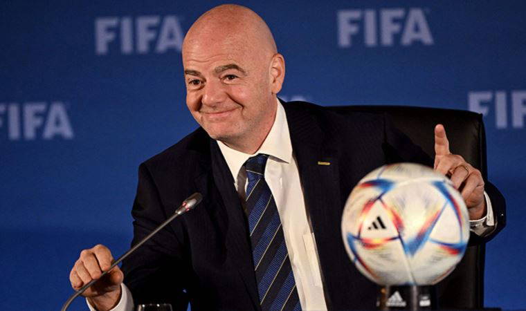 Gianni Infantino yeniden FIFA başkanlığına seçildi
