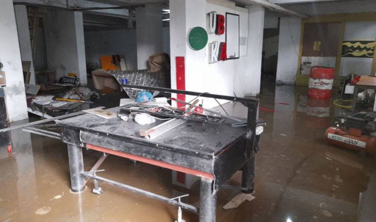 Depremzede çiftin sığındığı işyerini su bastı, hamile kadın hastaneye kaldırıldı