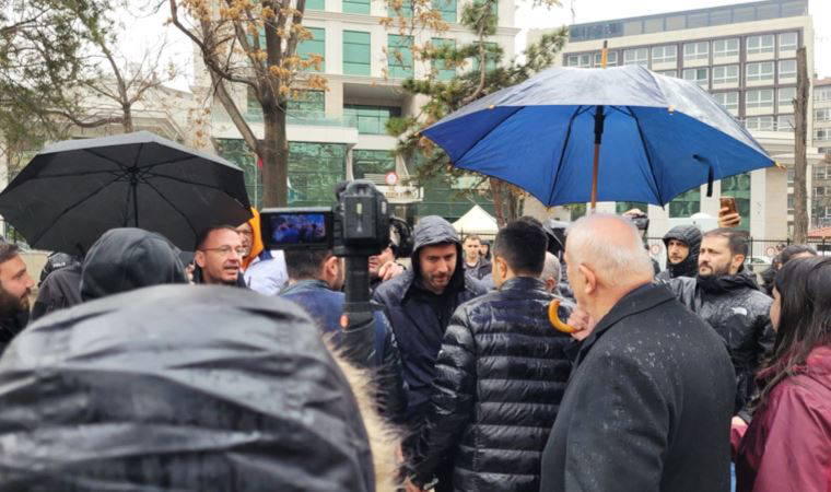 Açıklamaya polis engeli!