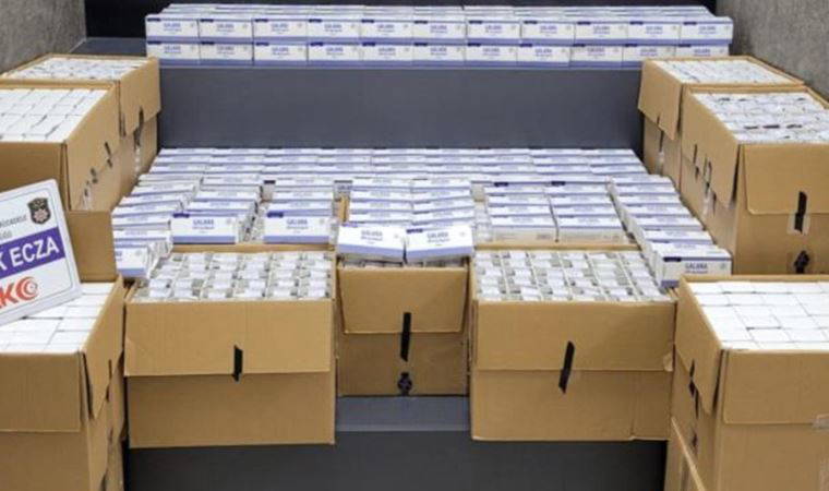 İzmir'de 88 bin 900 hap ele geçirildi