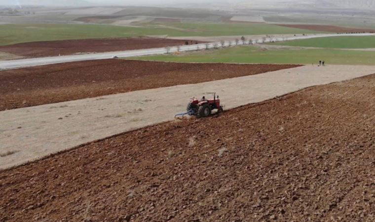 Kuraklık çiftçiyi tedirgin etti: 'Canımız tarlaya gitmek istemiyor'
