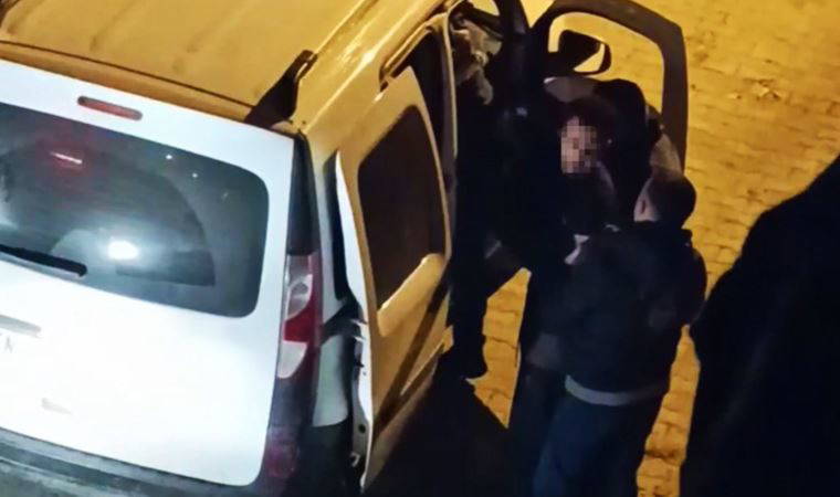 Alkollü araç sürerken yakalandı, polisleri boks maçına davet etti