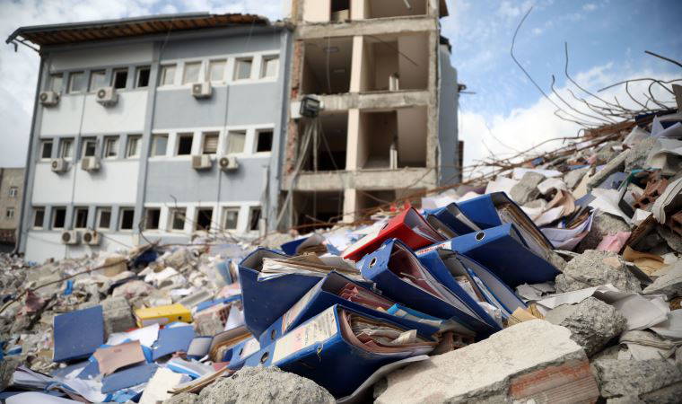 CHP’nin depremin ekonomik etkileri raporuna Cumhuriyet ulaştı...