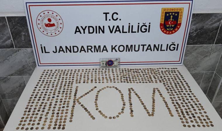 Otomobilde 757 tarihi sikke ele geçirildi: 4 gözaltı