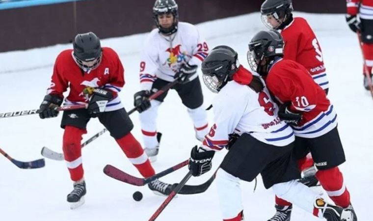 Buz Hokeyi şampiyonluk mücadelesi başlıyor