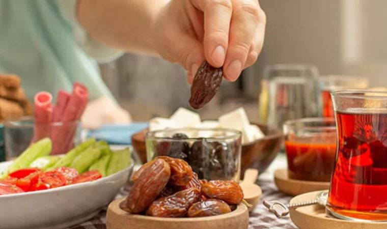 Oruç tutarken sağlıksız beslenme kilo aldırabilir