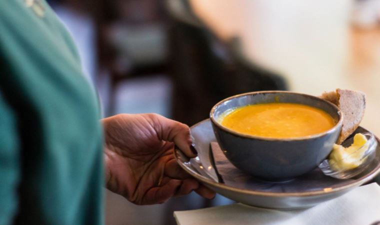 İftarda 'çorbadan sonra en az yarım saat ara verilmeli' tavsiyesi