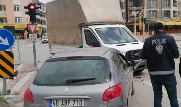 Malatya'da üç araç kazaya karıştı: 6 yaralı