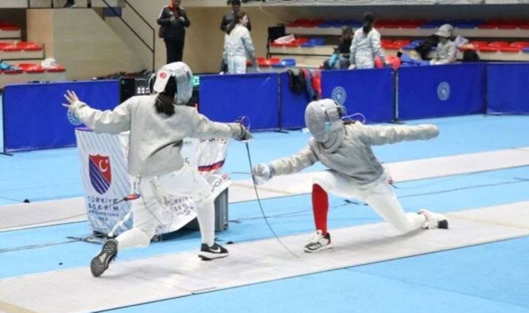 Eskrim heyecanı Karabük'te yaşandı