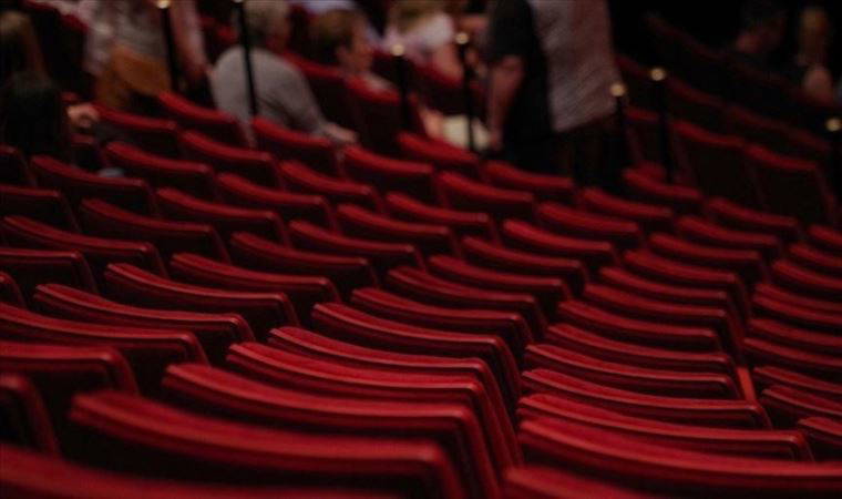 Sahnede dayanışma!