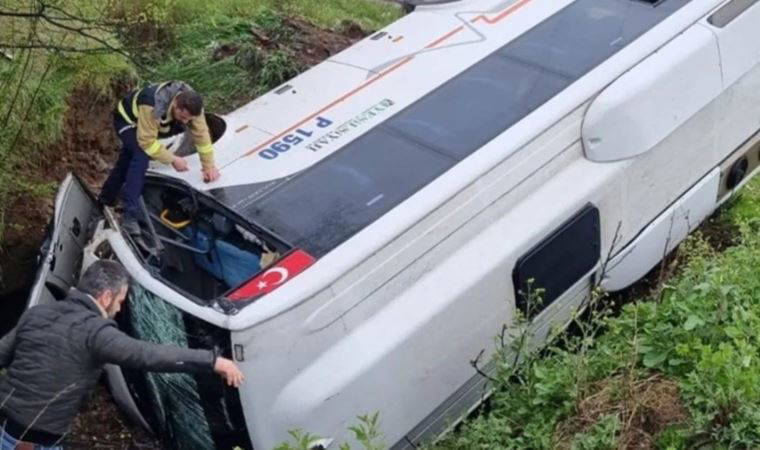 Kocaeli’de işçi servisi devrildi: 8 yaralı