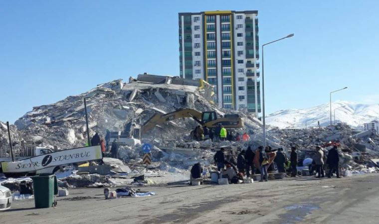 Uzmanlar felaketin sorumlularını işaret etti