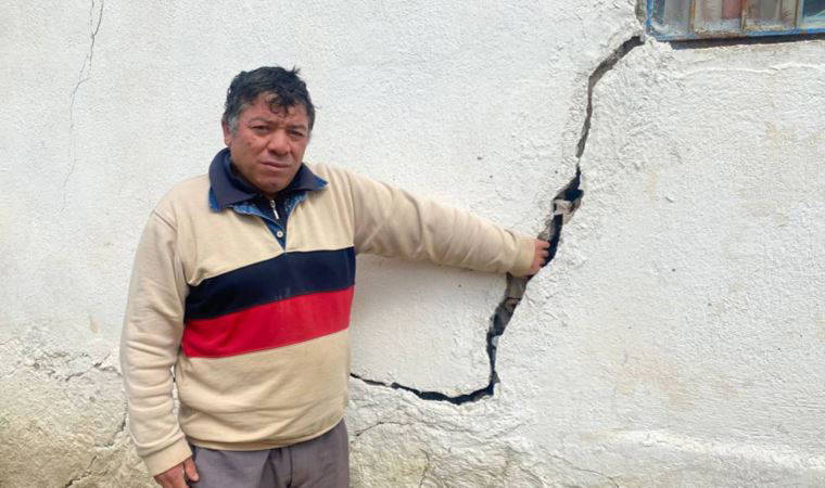 Zemini yarılan, duvarları çatlayan evlerinde yıllardır korku içinde yaşıyorlar: 'Ailemin ve hayvanlarımın hayatından endişe duyuyorum'
