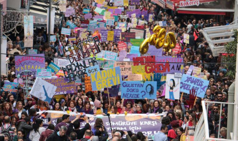 İzmir’de kadınlardan 8 Mart çağrısı: Hesap sormak için geliyoruz!