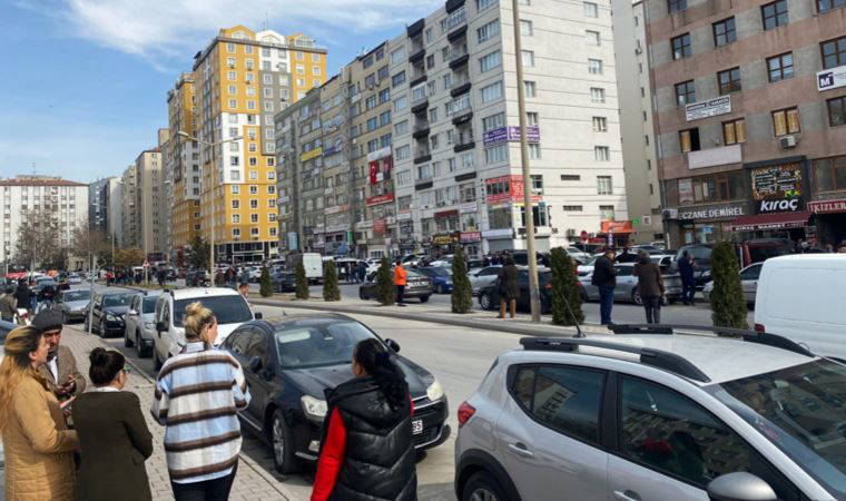 Son dakika... Kayseri'de peş peşe depremler! Ankara, Niğde, Aksaray gibi çevre illerden de hissedildi...