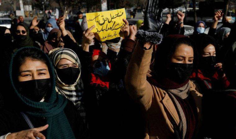 Afganistan'da üniversiteler kadın öğrenciler olmadan eğitime başladı