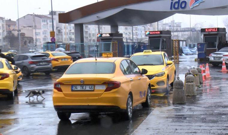 Yenikapı İDO iskelesinde taksicilerin 'sefer iptal' oyunu