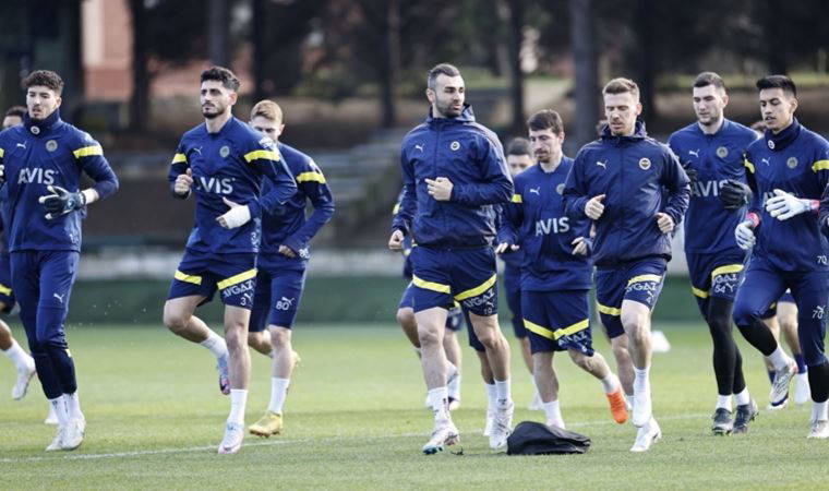 Fenerbahçe'nin Sevilla maçı kamp kadrosu belli oldu