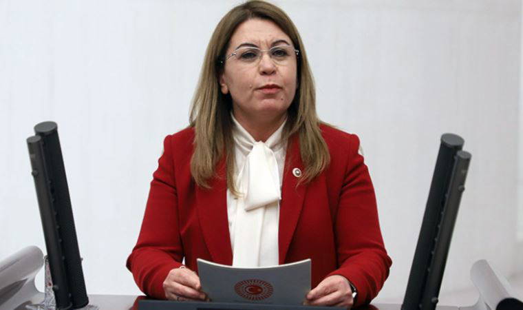 CHP'li Gülizar Biçer Karaca'dan AFAD'a tepki: Deprem paketini dağıttığınız evde kadını neden görmezden geliyorsunuz?