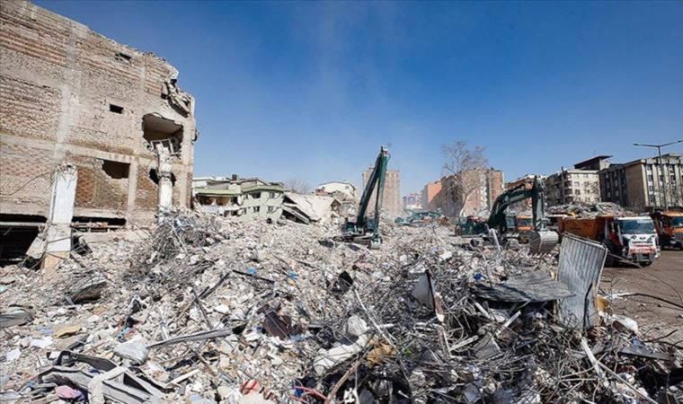 YSK, deprem bölgesindeki incelemelerini tamamladı