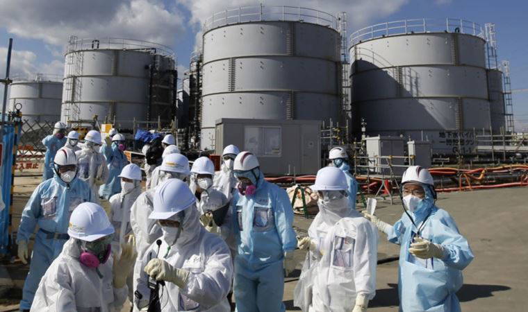 Japon hükümeti, Fukuşima'da iki bölgenin tahliye emrini kaldırdı