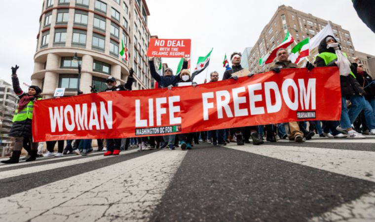 Kadınlar vazgeçmedi