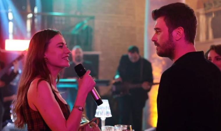 Serenay Sarıkaya'nın Aile dizisinde şarkı söylediği anlar gündem oldu