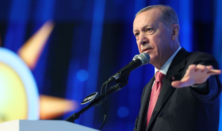 Erdoğan seçim beyannamesini açıklarken torpili itiraf etti: 'İşe alımları sınavlardaki başarı sırasına göre yapacağız'